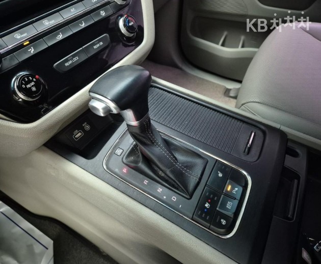 2017 - kia carnival