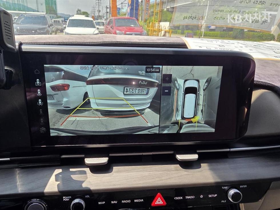 2021 - kia carnival