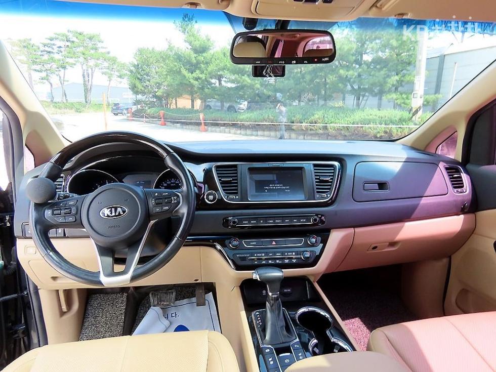 2019 - kia carnival