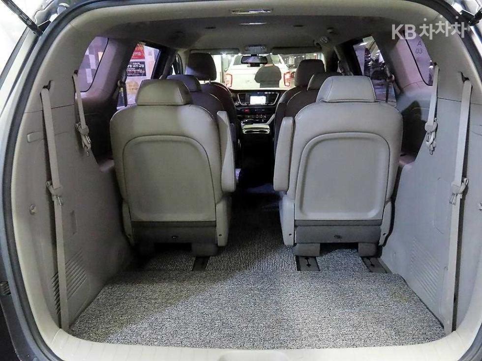 2017 - kia carnival