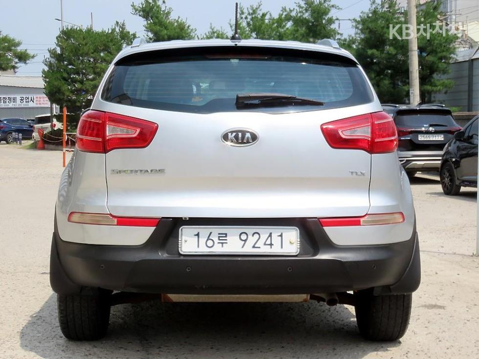 2011 - kia sportage