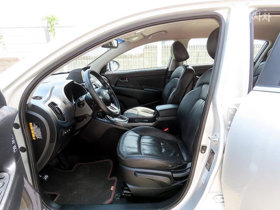 2011 - kia sportage