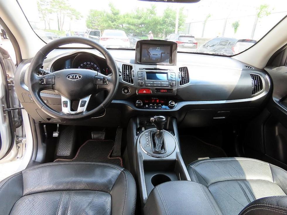 2011 - kia sportage