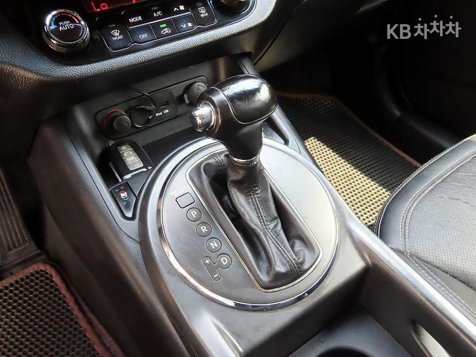 2011 - kia sportage