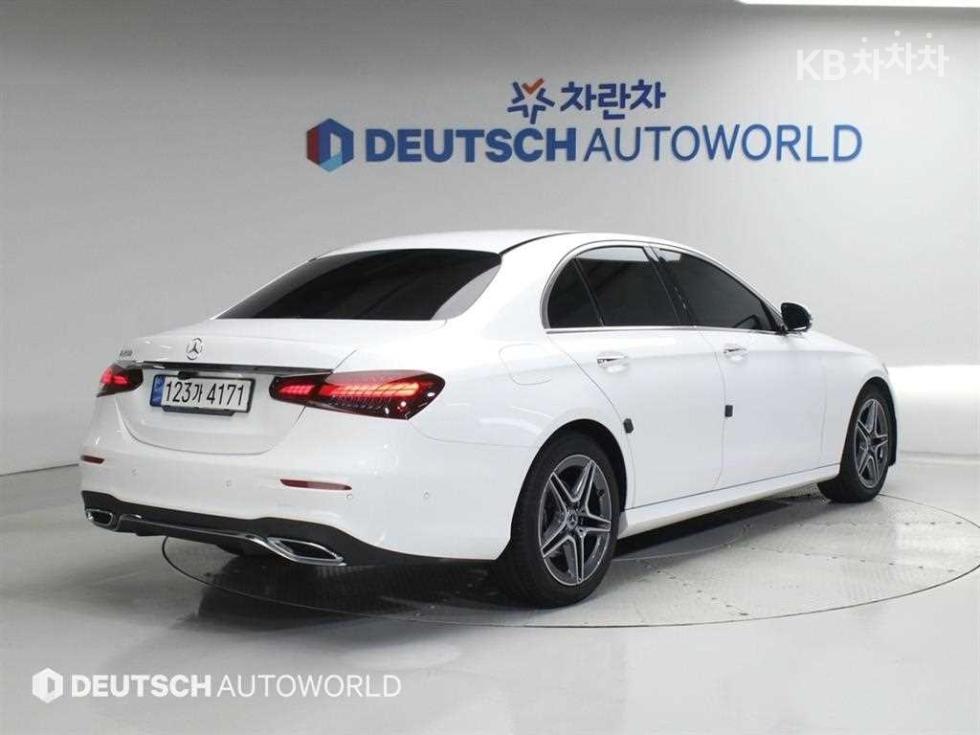 2023 Mercedes-Benz E (W213) photo