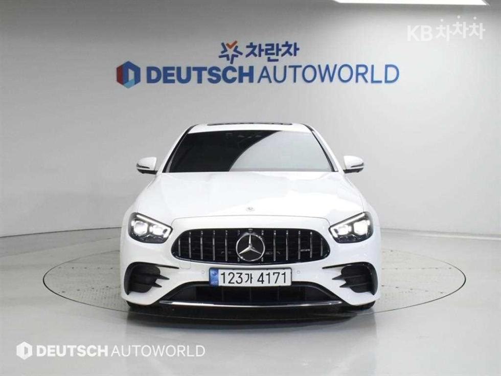 2023 Mercedes-Benz E (W213) photo