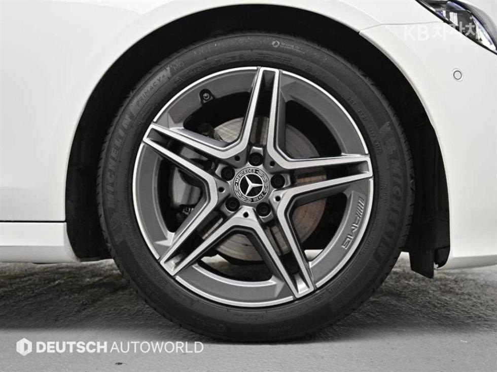 2023 Mercedes-Benz E (W213) photo