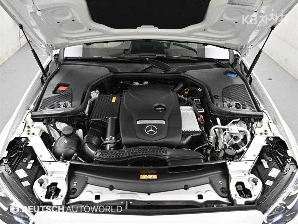 2023 Mercedes-Benz E (W213) photo