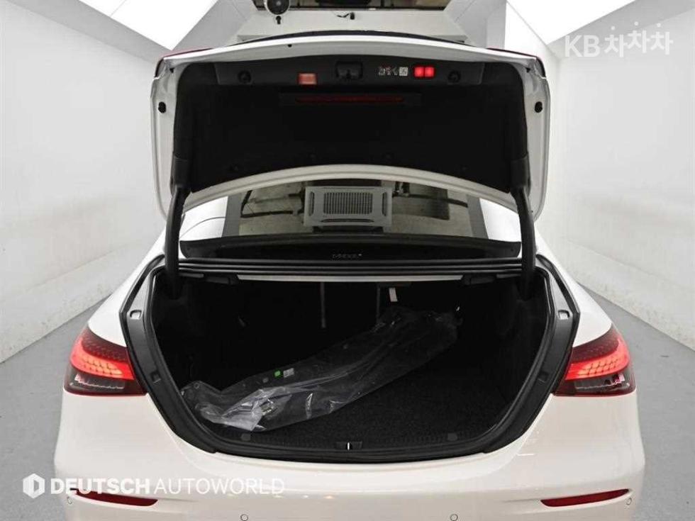 2023 Mercedes-Benz E (W213) photo