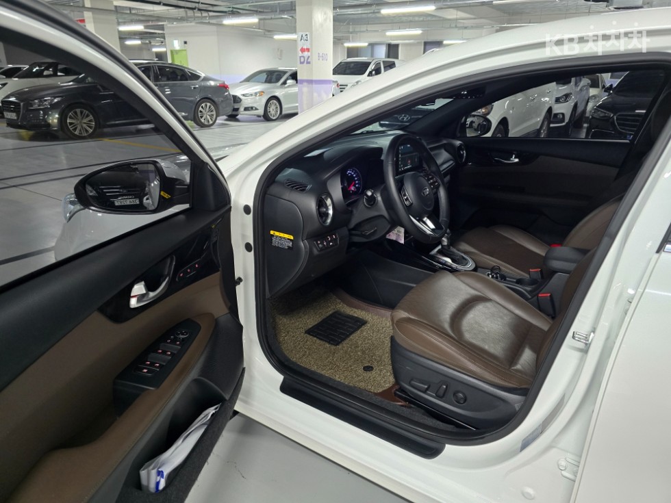 2020 - kia k3