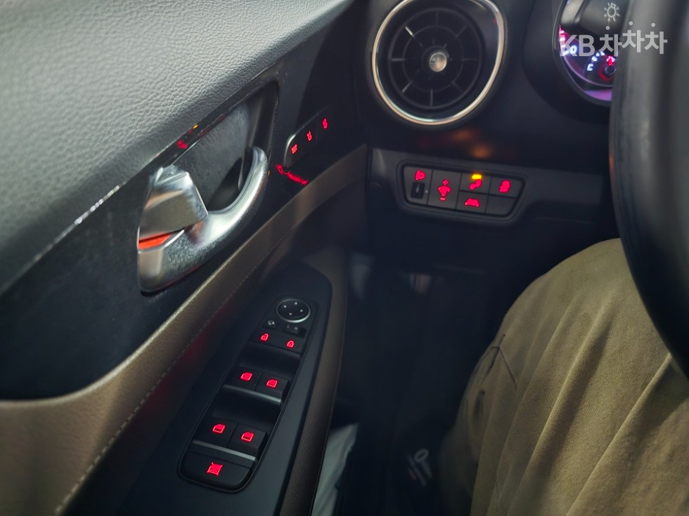 2020 - kia k3