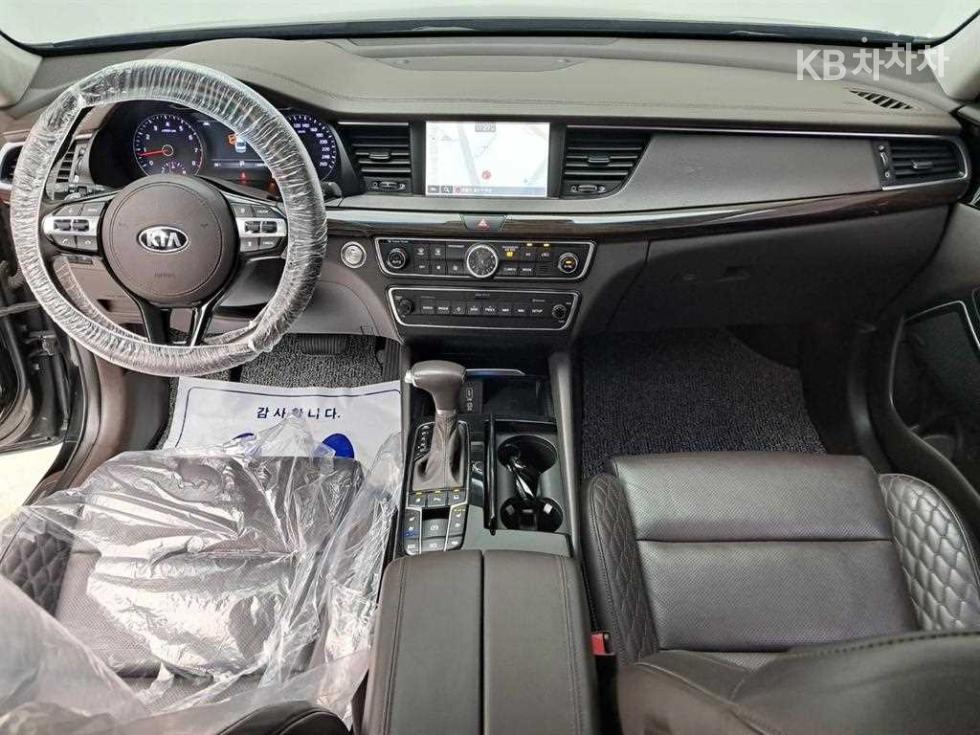 2019 - kia k7