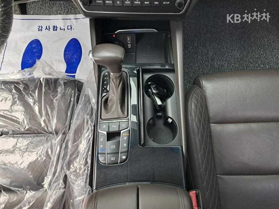 2019 - kia k7