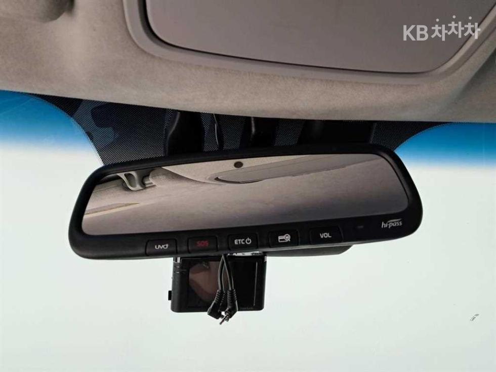2019 - kia k7