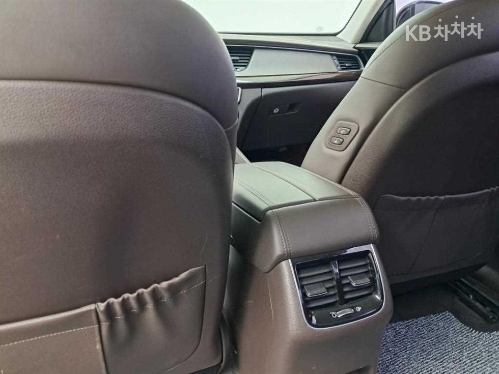 2019 - kia k7