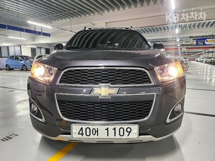 Chevrolet Captiva 2WD LT Premium 2