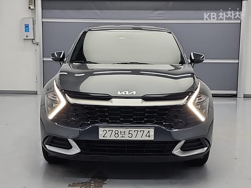 2023 - kia sportage