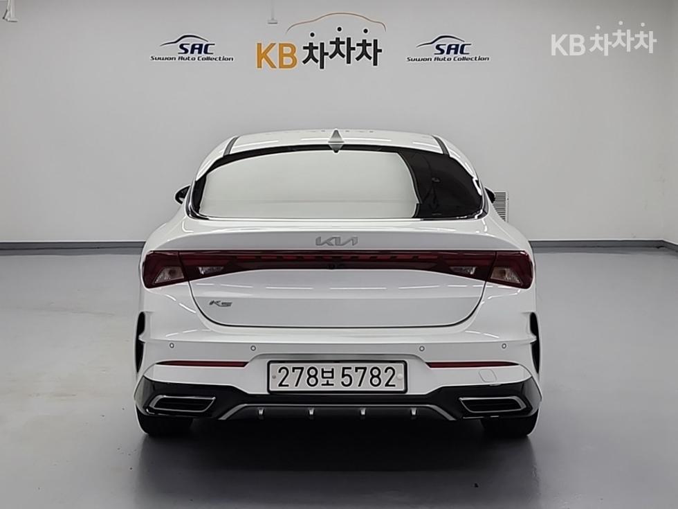 2022 - kia k5