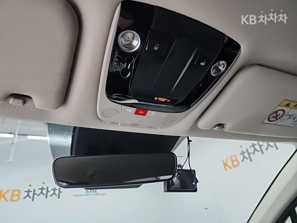 2022 - kia k5