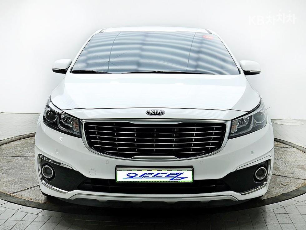 2017 - kia carnival