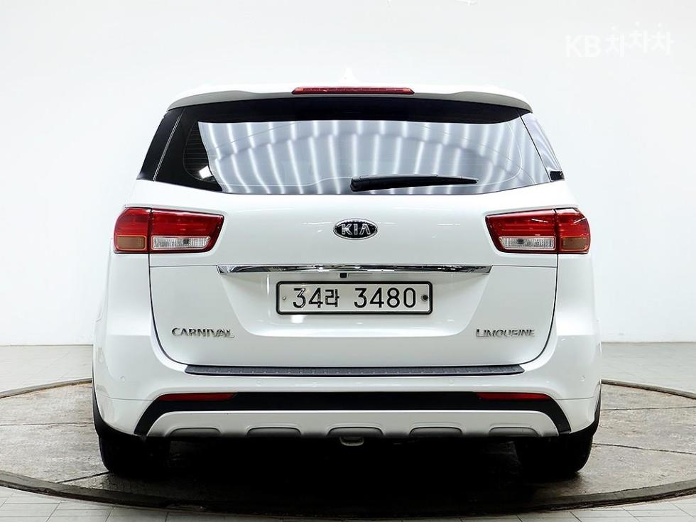 2017 - kia carnival