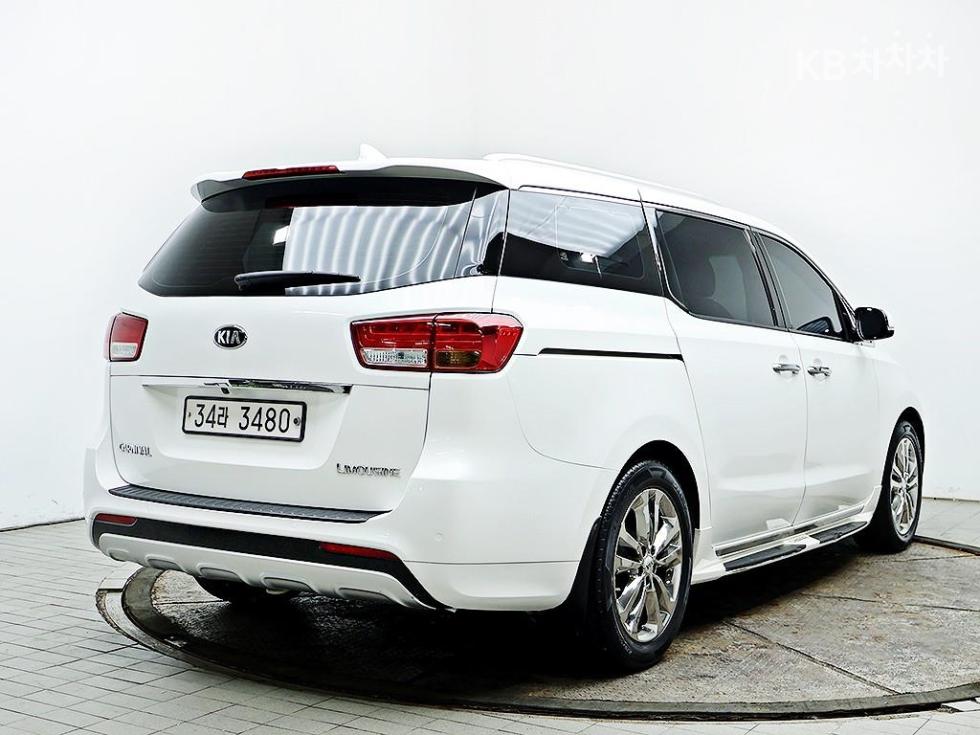2017 - kia carnival