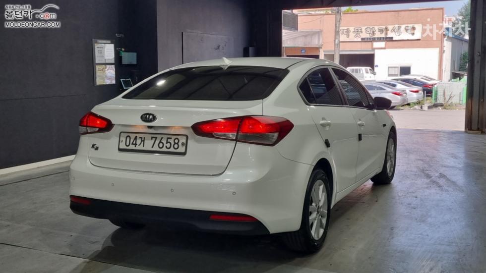 2017 - kia k3