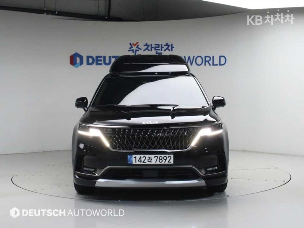 2023 - kia carnival