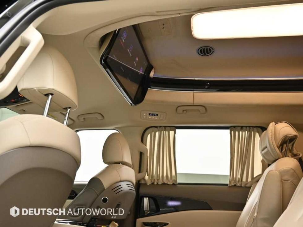 2023 - kia carnival