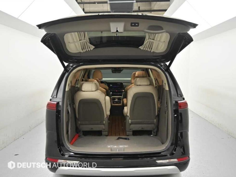 2023 - kia carnival