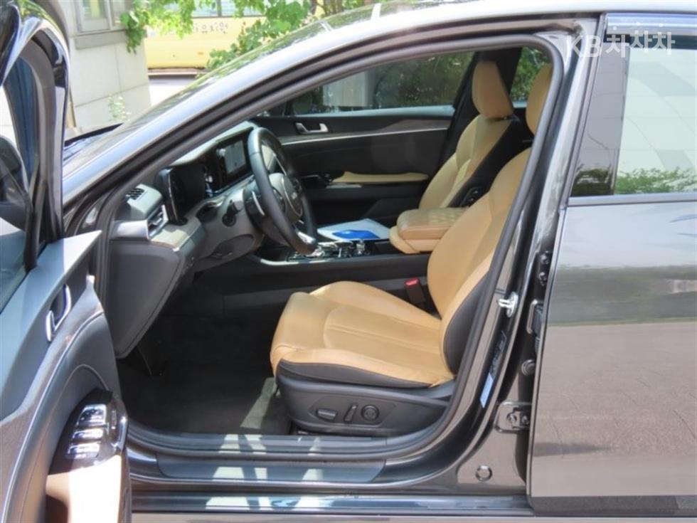 2023 - kia k5