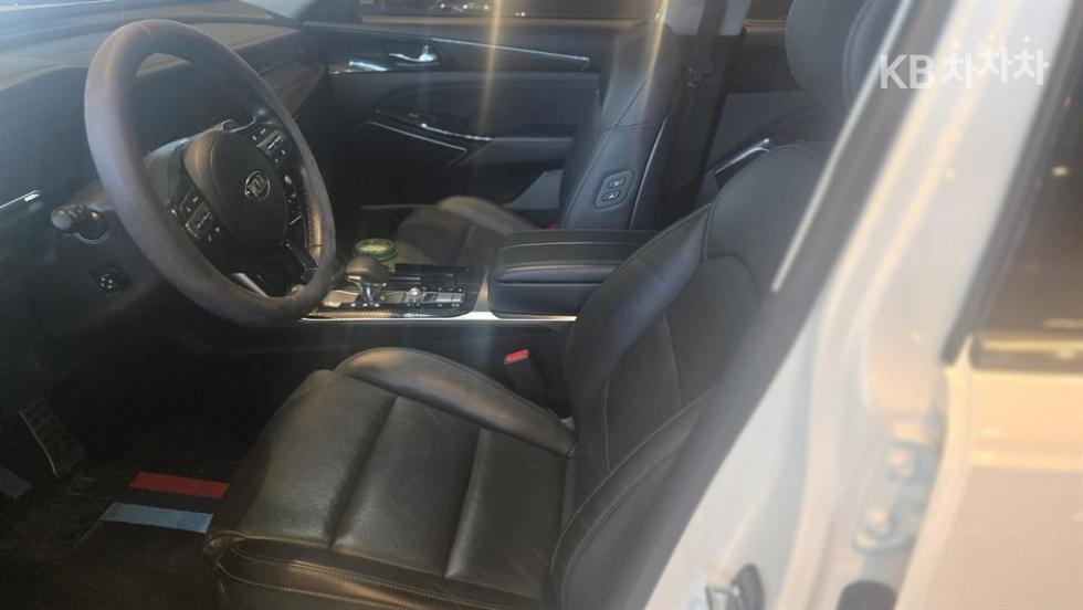 2020 - kia k7