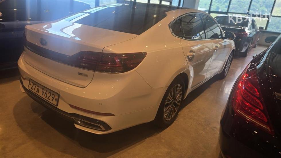 2020 - kia k7
