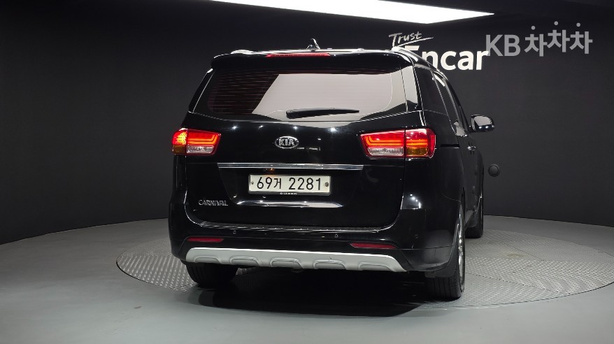 2016 - kia carnival