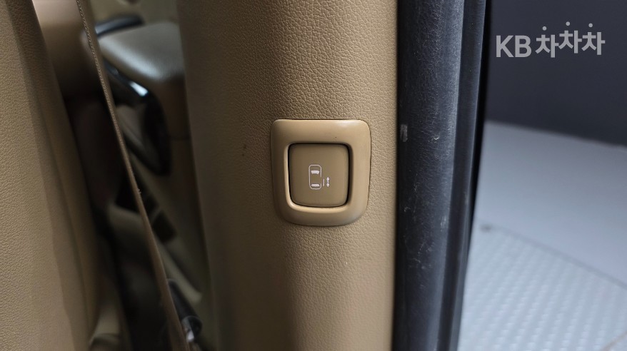 2016 - kia carnival