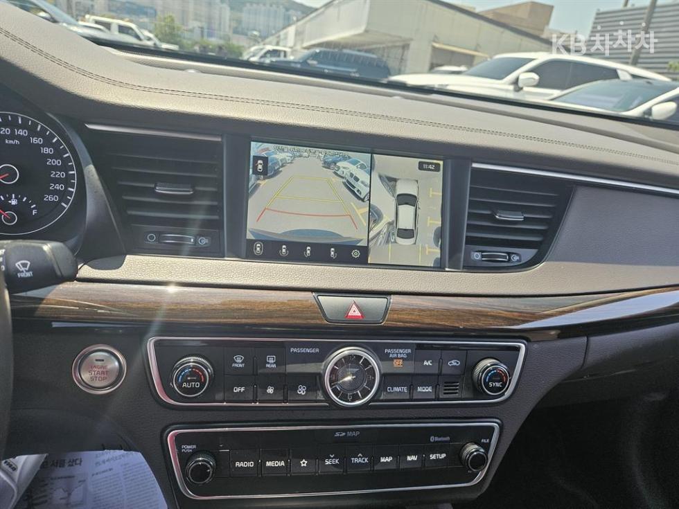 2018 - kia k7