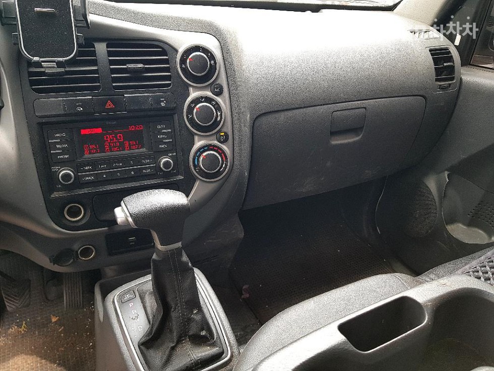 2020 - kia bongo iii