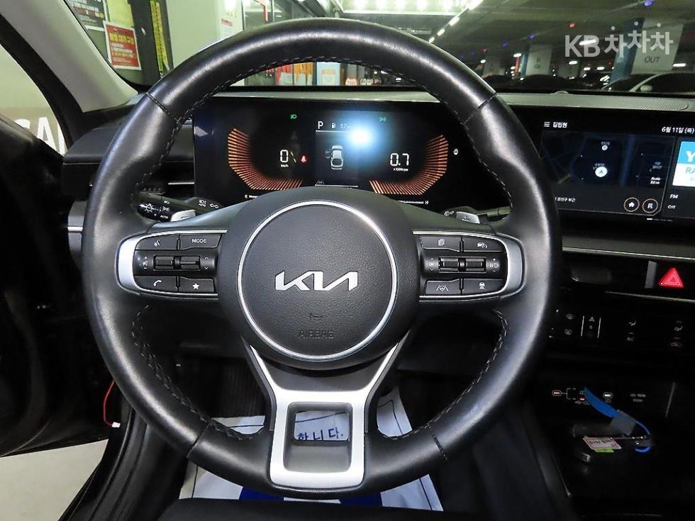 2025 - kia k5