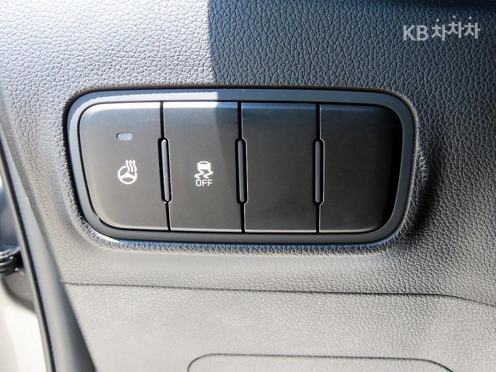 2023 - kia kia