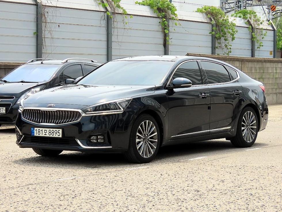 2017 - kia k7