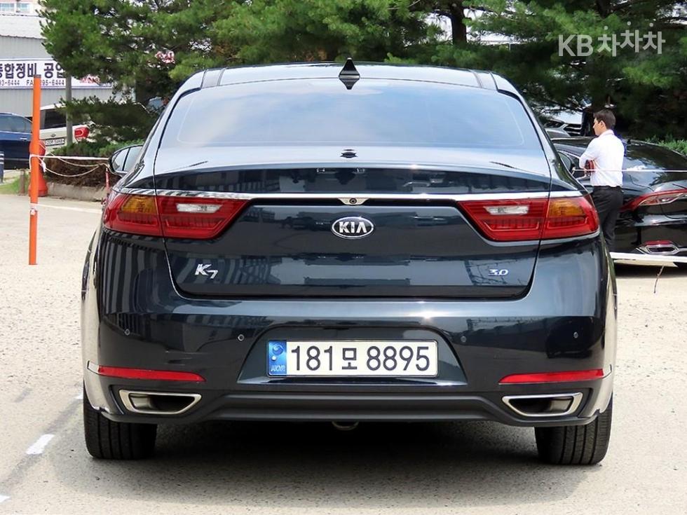 2017 - kia k7