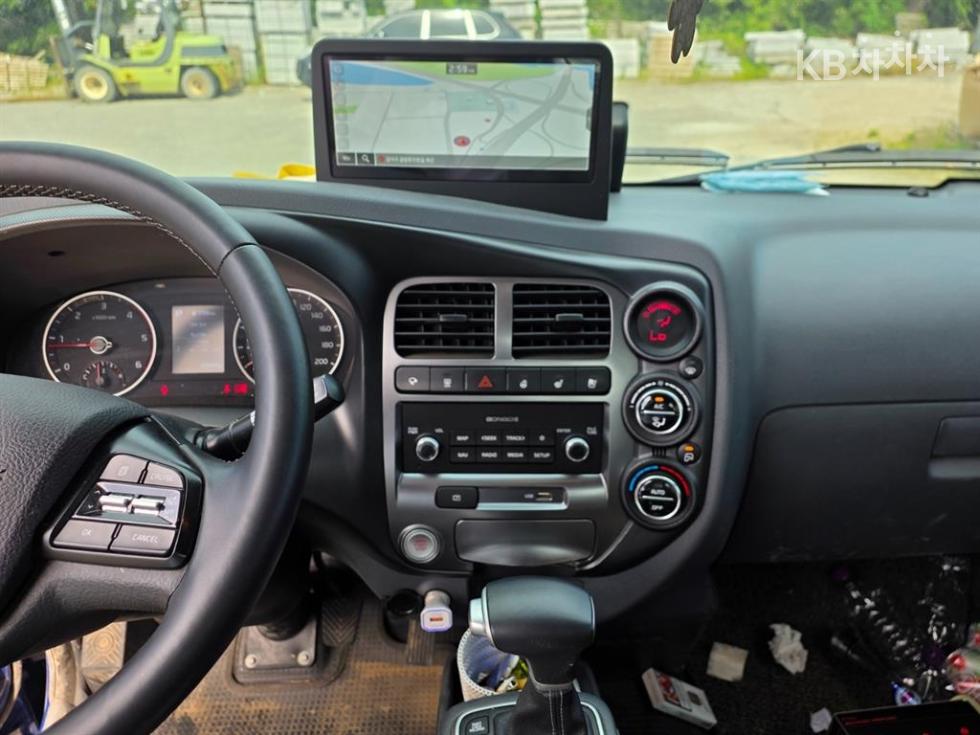2024 - kia bongo iii