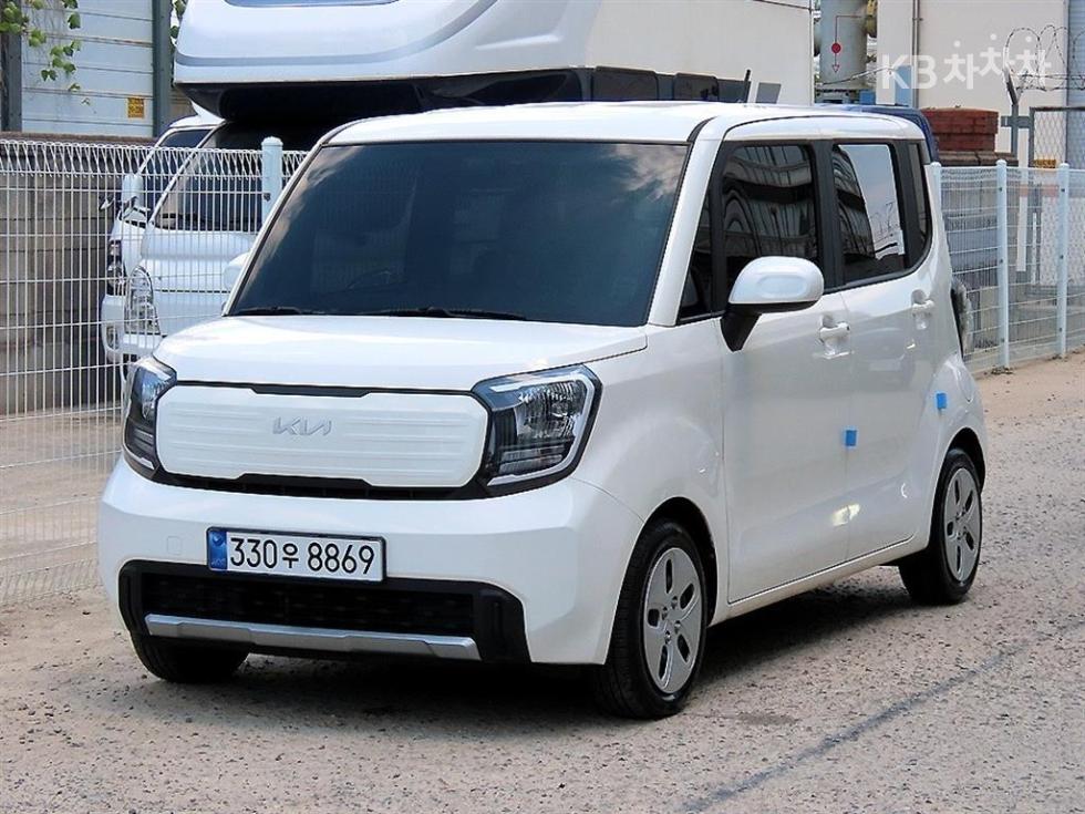 2023 - kia kia