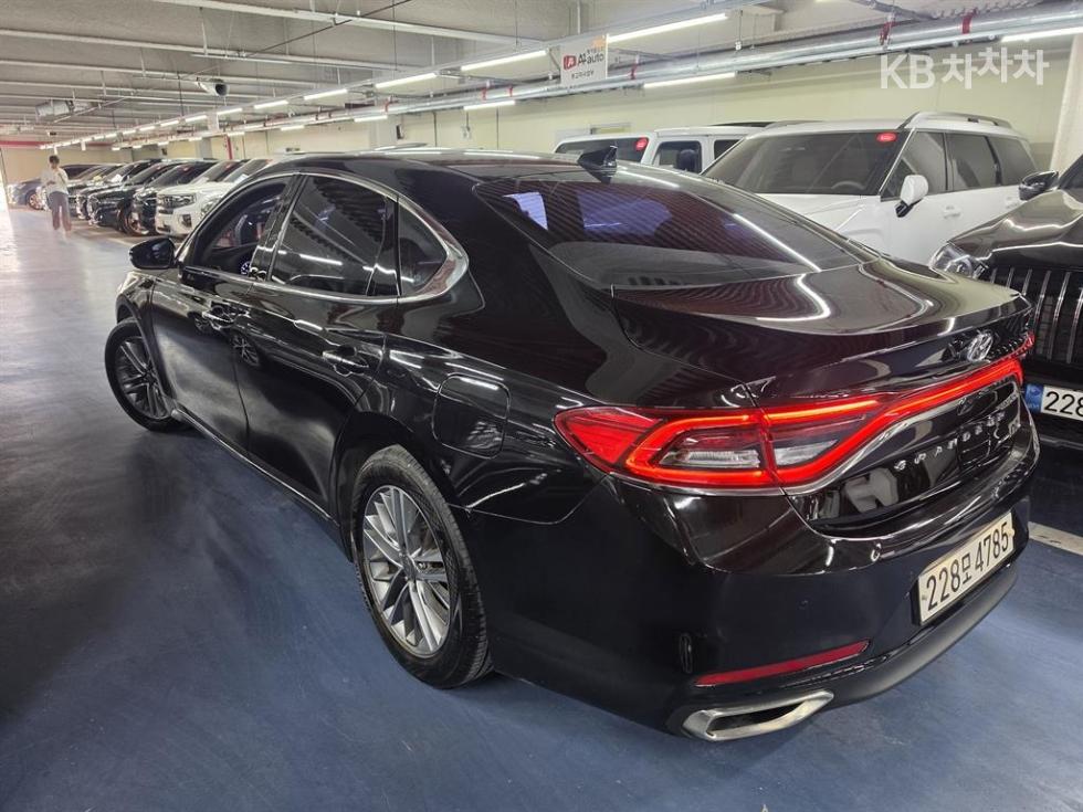 Hyundai Grandeur — miniaturë 2