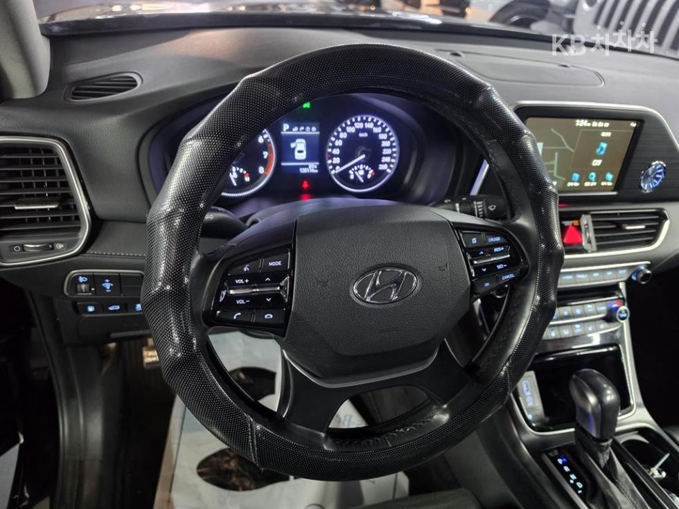 Hyundai Grandeur — miniaturë 13