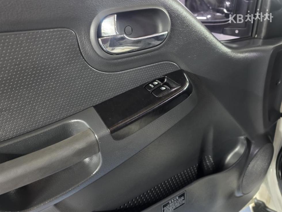 2013 - kia bongo iii