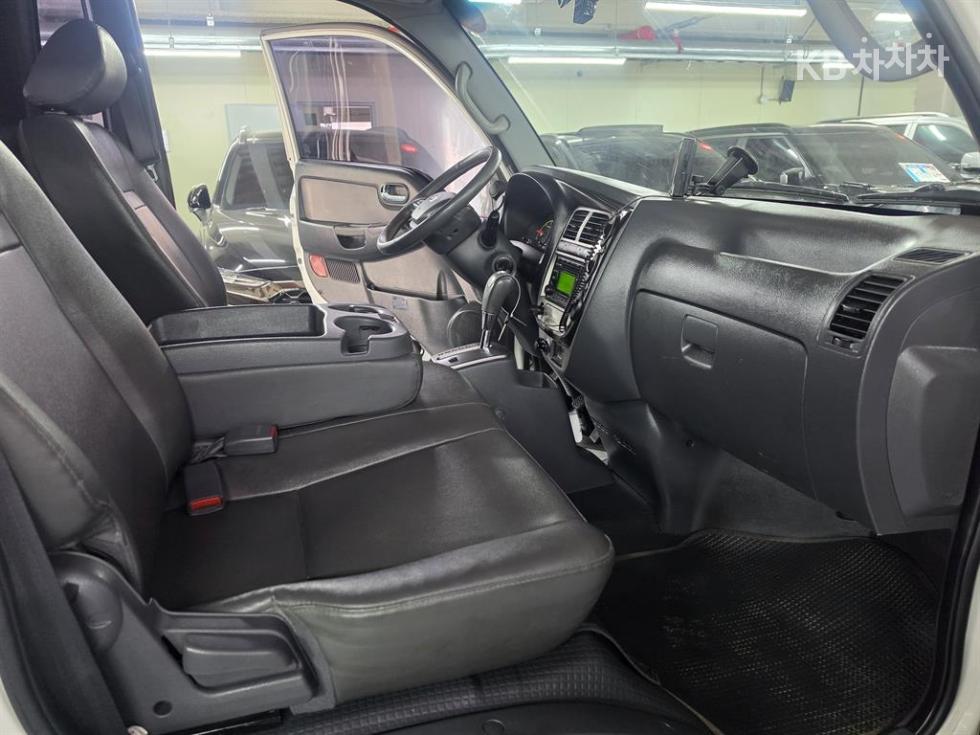 2013 - kia bongo iii