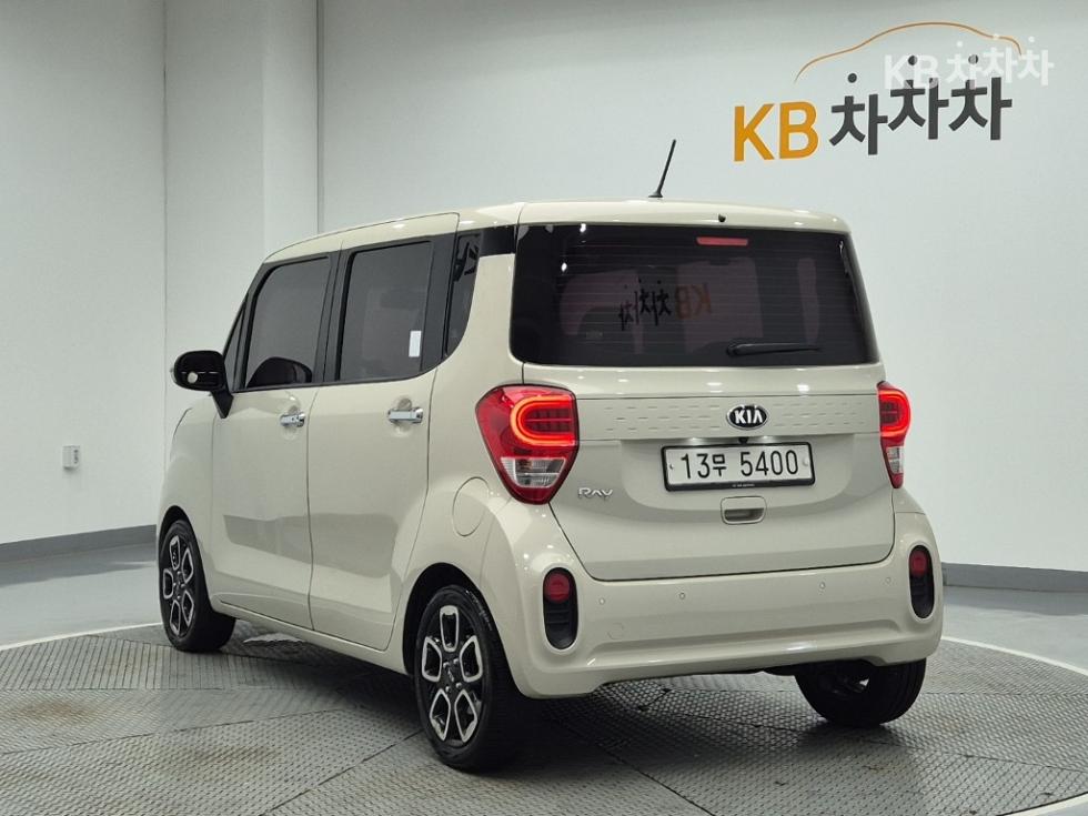 2018 - kia ray