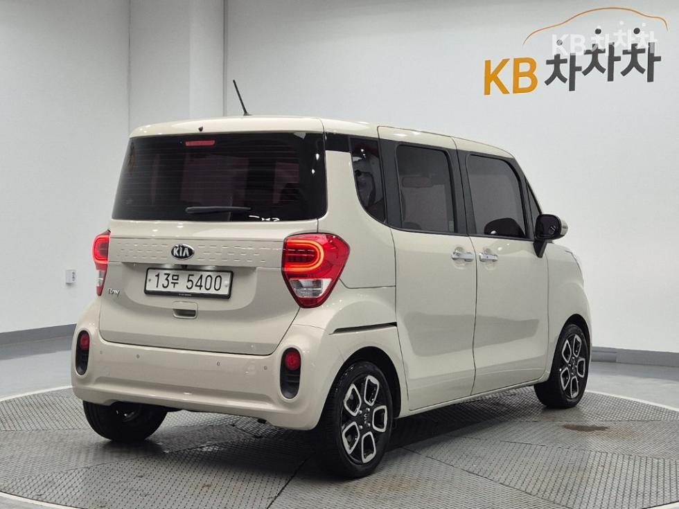 2018 - kia ray