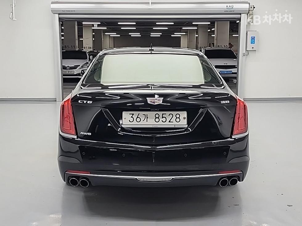 2017 - cadillac ct6